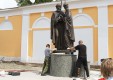 В Калуге полным ходом идет подготовка к установке памятника Петру и Февронии