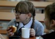 ВТБ предлагает оплатить питание школьников онлайн
